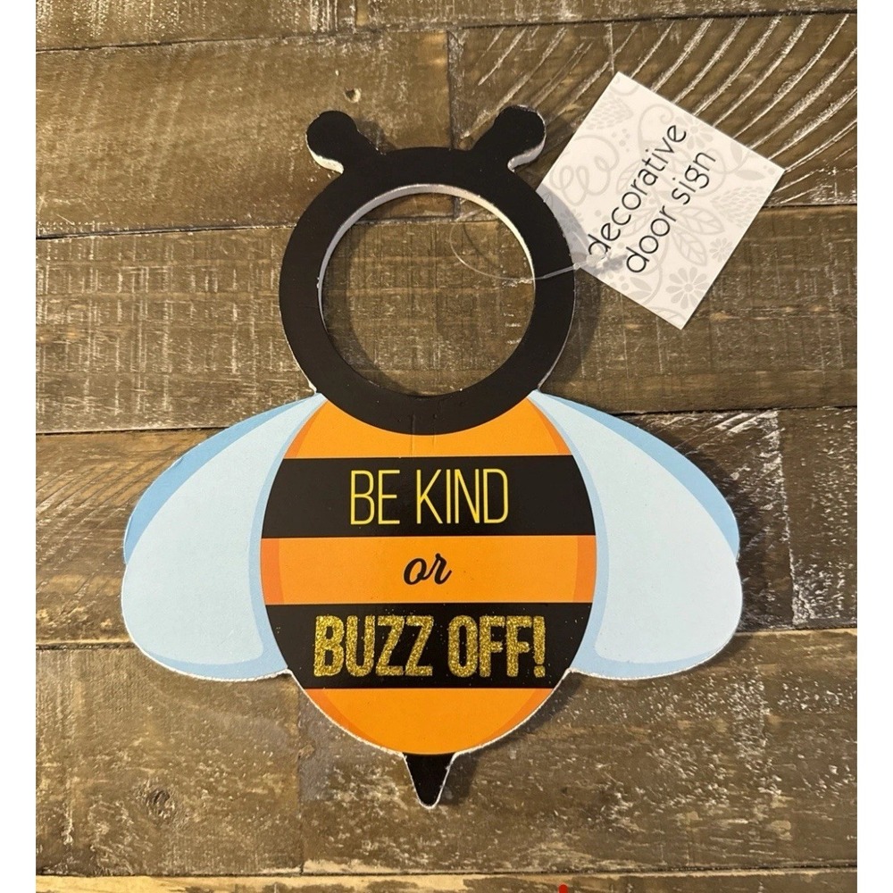 🐝Bumblebee Door Hanger Sign ❗️Be Kind or Buzz Off ❗️😄Spring Farmhouse Decor